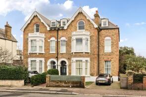 Flat 2, 33, Queen's Road, Wimbledon SW19 8NP