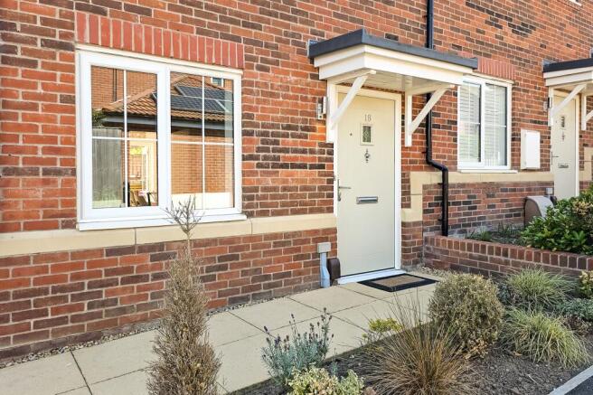 2 bed End of Terrace to rent Image 5