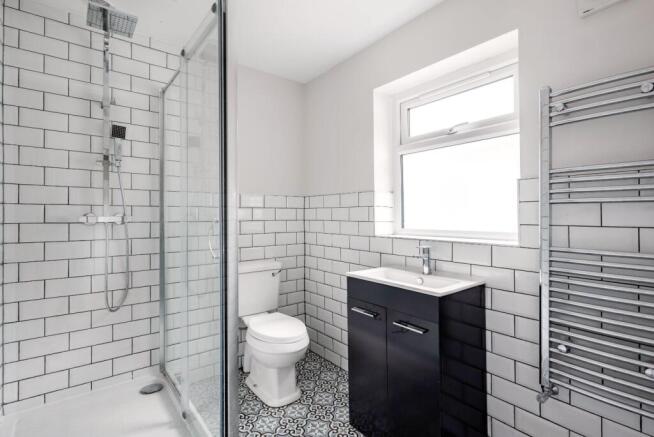 3 bed Terraced for sale Image 10