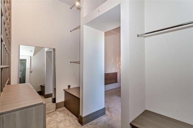 1 bed Apartment to rent Image 12