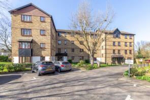 8, Chalkstone Close, Welling DA16 3DJ