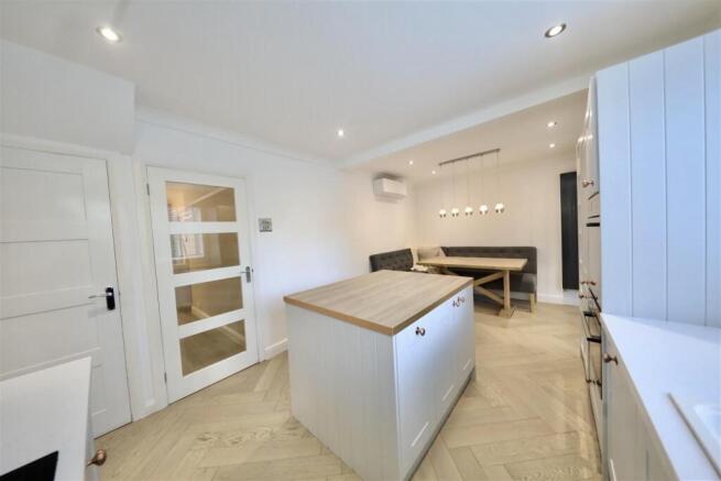 Kitchen diner