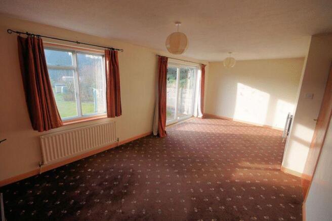 Lounge / Dining Room