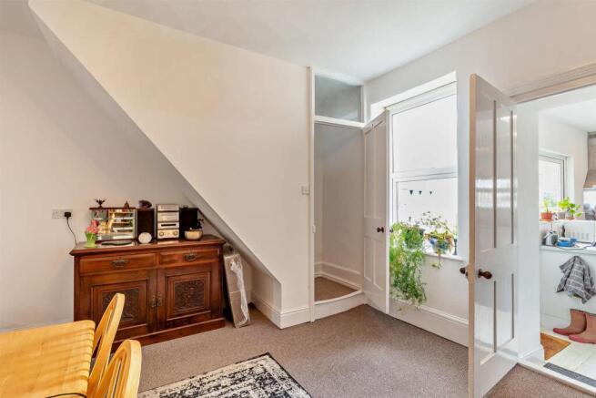 8660313-interior08-800.jpg