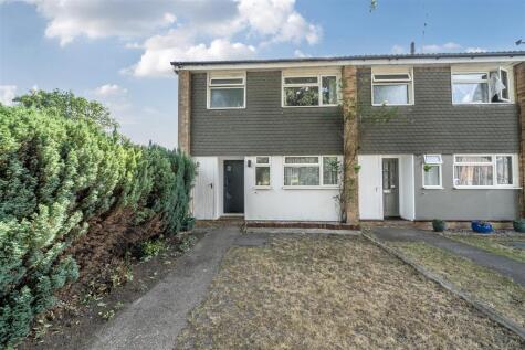 Kenilworth Crescent, Fleet