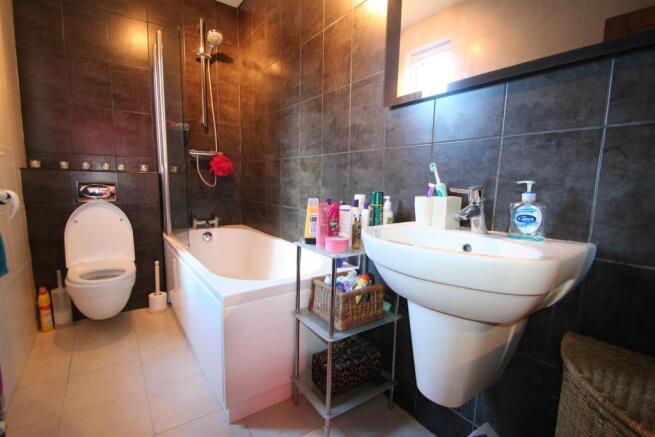 67 Hamilton Road-bat