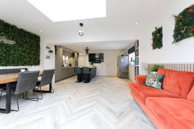 Kitchen Dining Snug.jpg