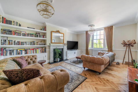 High Street, Esher, KT10