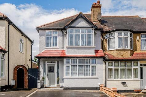 Stoneleigh Avenue, Worcester Park