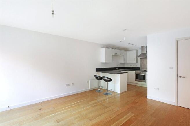 1 bed Apartment for sale Image 5