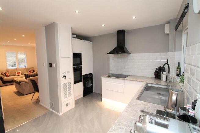 Kitchen.JPG