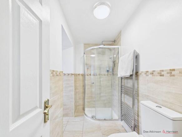 3 bed Detached for sale Image 8