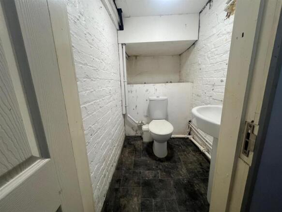 Penelope Cellar WC.jpg
