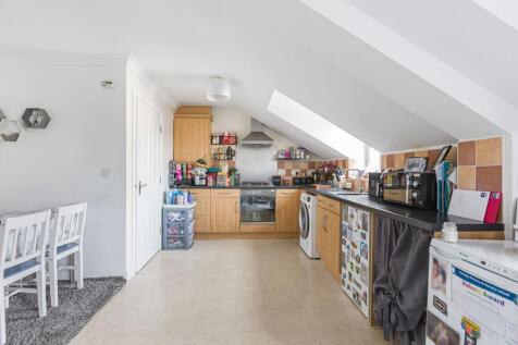 Elgar Close, Swindon, SN25