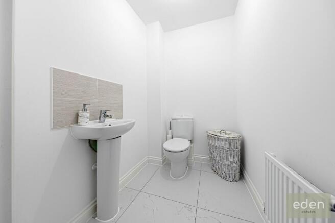 SEPARATE WC