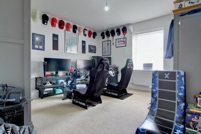 Bedroom 2 - double