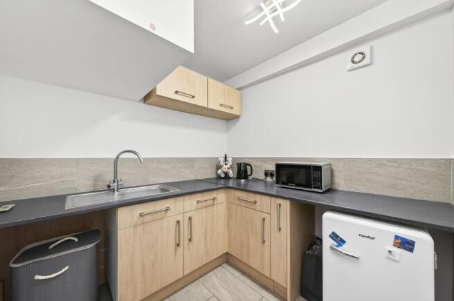 4 bed Detached for sale Image 8