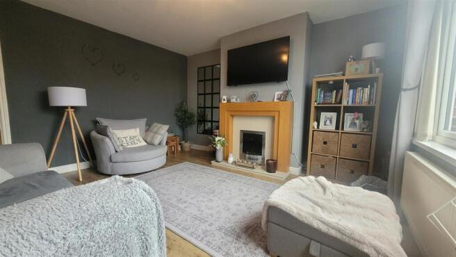 71 CD Living Room.jpg