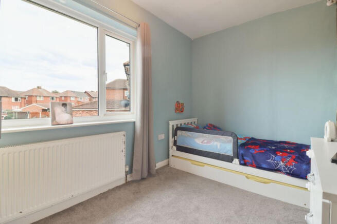 3 bed Semi-Detached for sale Image 8