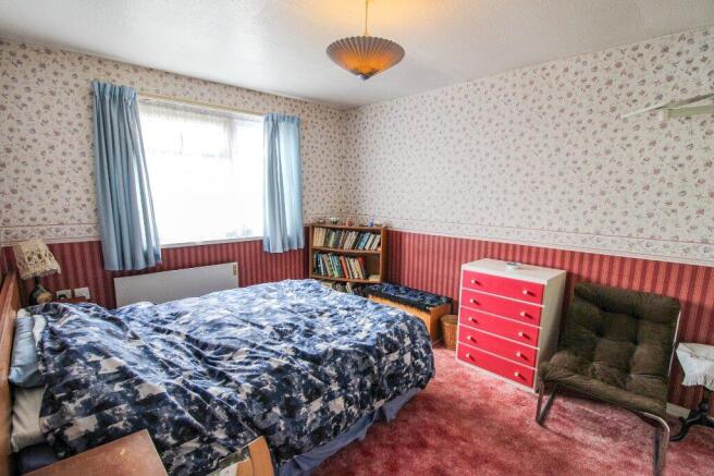 3 bed Apartment for sale Image 5