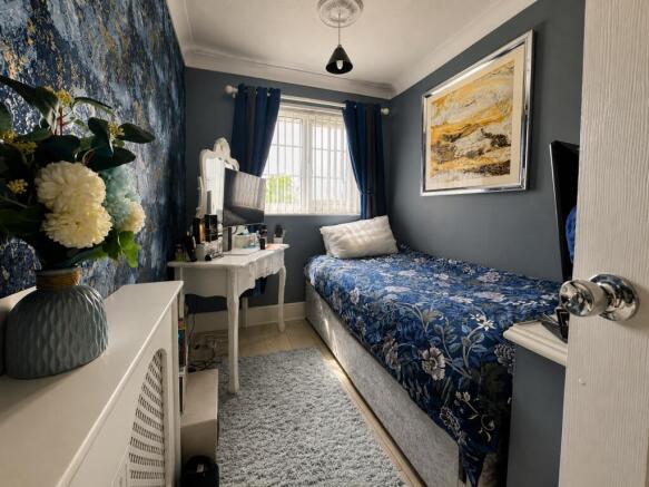 3 bed Semi-Detached for sale Image 6