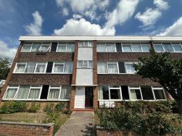 3, Barton Meadows, Barkingside, Ilford IG6 1JQ