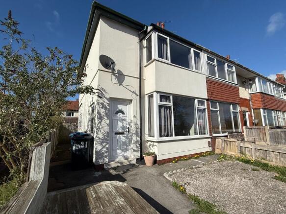 Two bedroom, end-terrace house