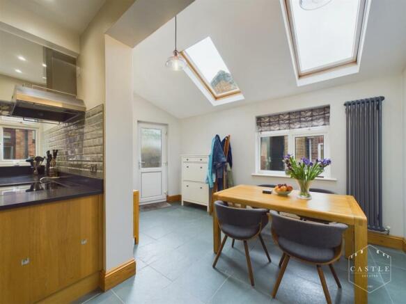 OPEN PLAN DINING KITCHEN
