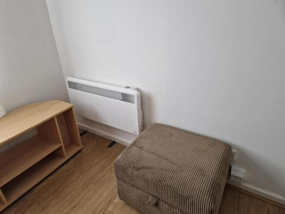 Lounge 1.jpg