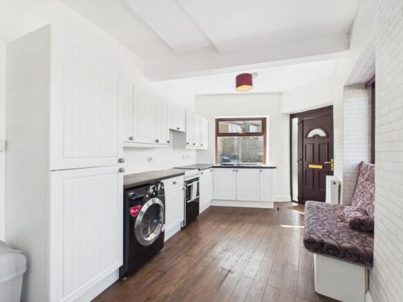 CAM02637G0-PR0016-STILL004