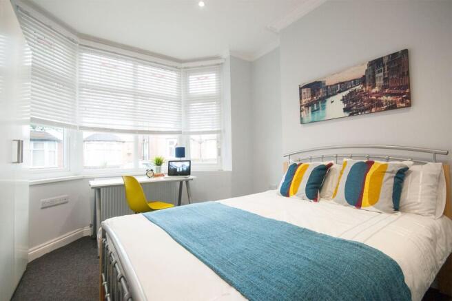 Bedroom 1 (Ground Floor)