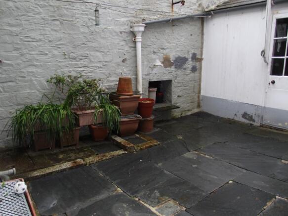 Courtyard Garden