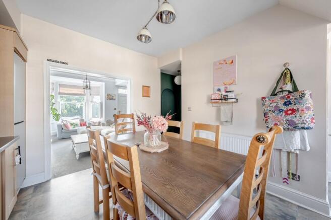 4 bed Terraced for sale Image 7