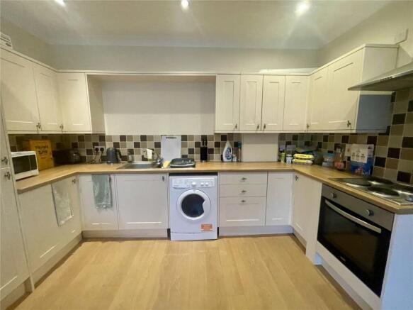 2 bed Apartment for sale Image 5