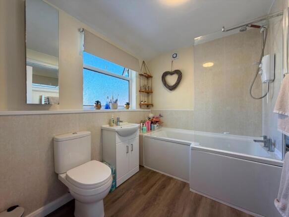 4 bed Terraced for sale Image 12