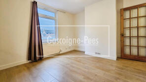 283, Worplesdon Road, Guildford GU2 9XN