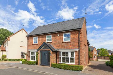 St. Dunstans Close, Monks Risborough, HP27