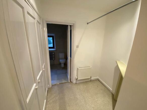 DRESSING AREA