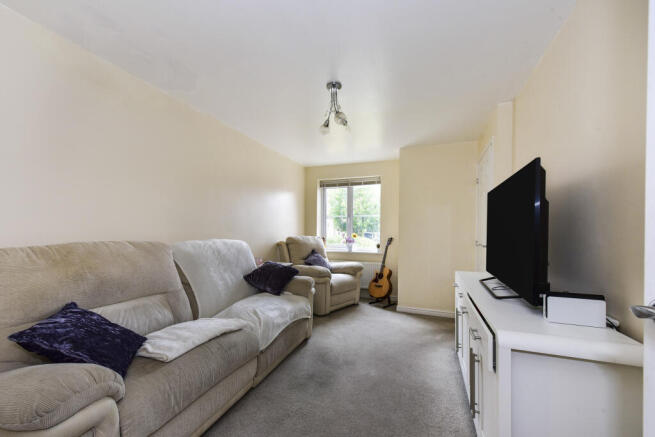 2 bed Semi-Detached for sale Image 2