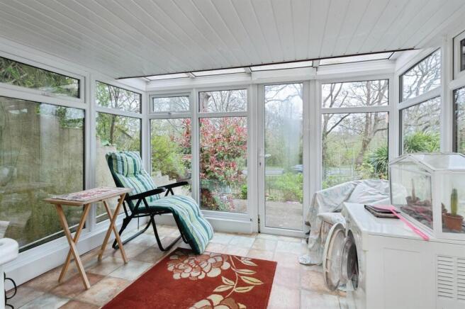 Headswell Avenue, Bournemouth - More