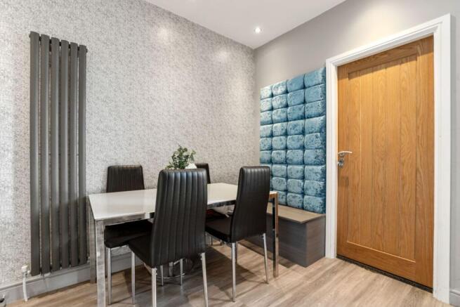 2 bed Terraced for sale Image 8