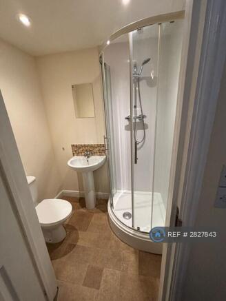 Double Bedroom With Ensuite Bathroom