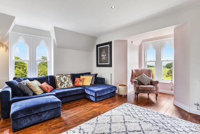 3 bed Penthouse for sale Image 6