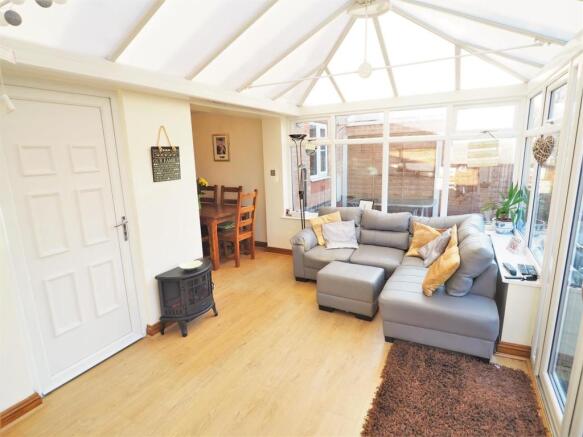 Large Conservatory 717