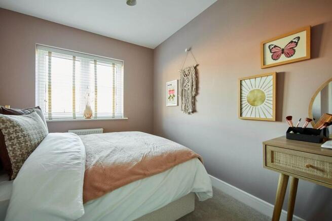 4 bed Semi-Detached for sale Image 8