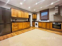 Flat 5, 84, North Town Road, Maidenhead SL6 7JH