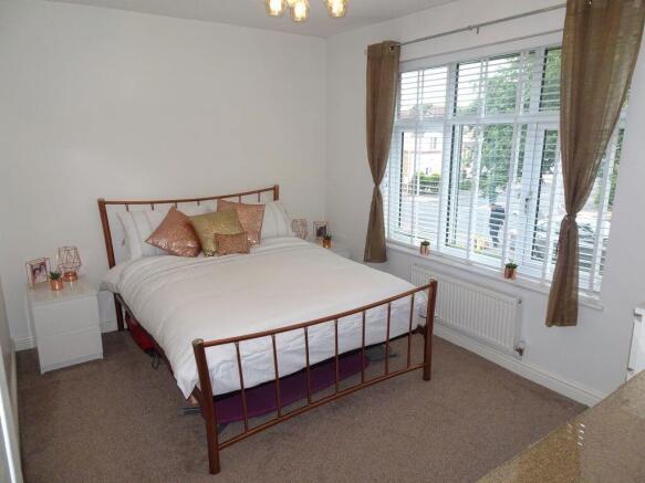 3 bed Semi-Detached to rent Image 8