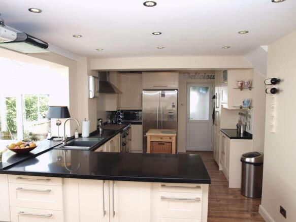 Kitchen (3)
