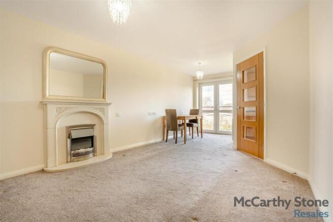 1 bed Apartment for sale Image 4
