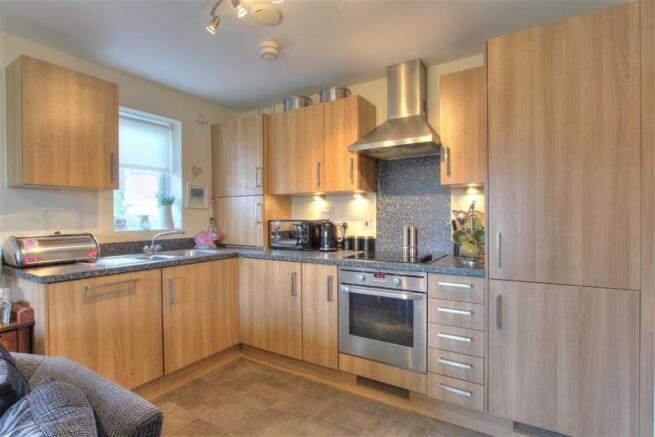 Sitting Room/Kitchen: